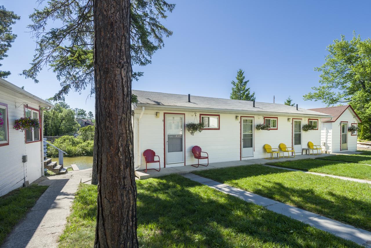 Hollywood Cottages Wasaga Beach Ngoại thất bức ảnh